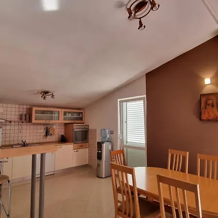 Apartman Sara -
