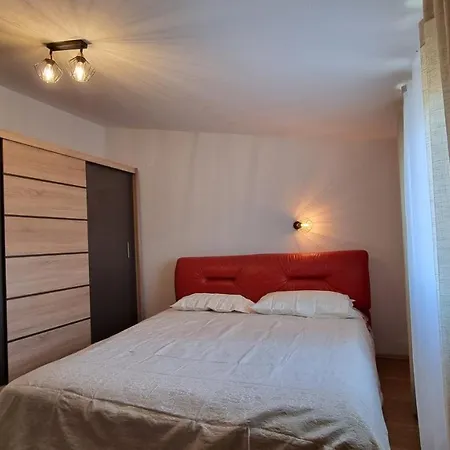 شقة Apartman Sara -